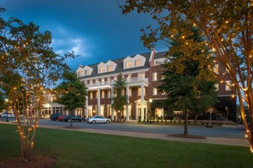 The Inn At Patrick Square Clemson Extérieur photo